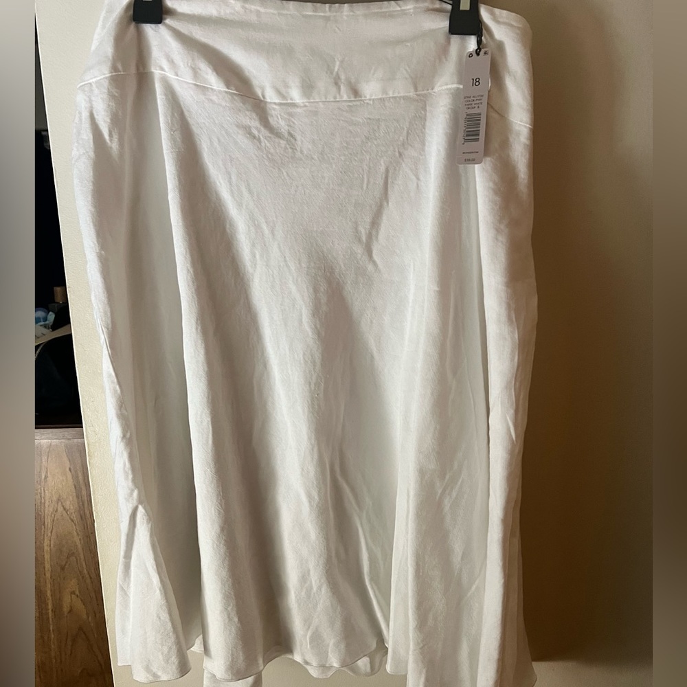 Nic+Zoe White Skirt NWT